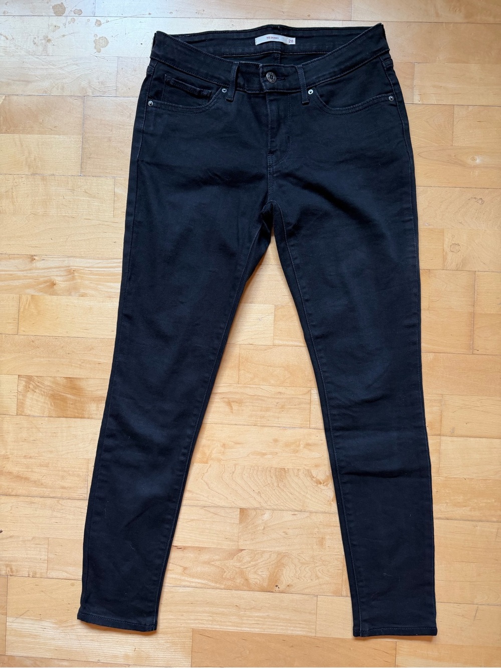 Levi’s 711 Skinny Denim Pants